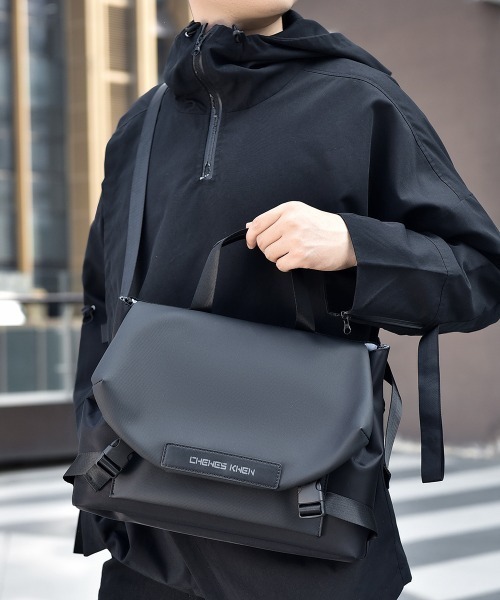 ショルダーバッグ TECH VANE近未来ショルダーバッグ メンズ レディース ショルダーバッグ TECH VANE近未来ショルダーバッグ メンズ レディース