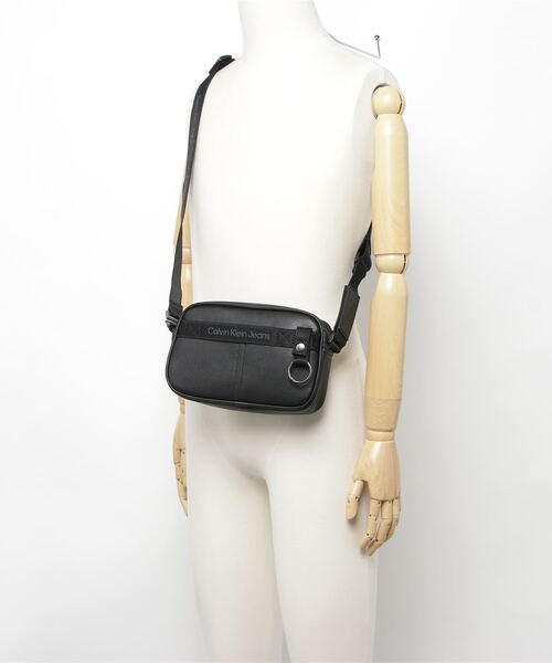 Calvin Klein（カルバン・クライン） ショルダーバッグ FREE ブラック