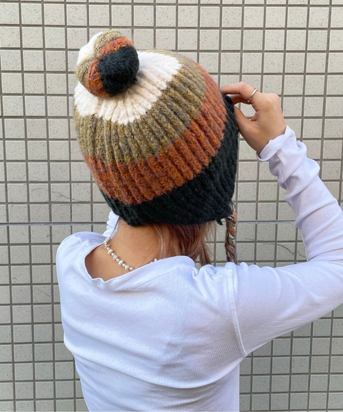 ニット帽 ニットキャップ 「HIKA」ポンポン付きストラップレトロニット ニット帽 ニットキャップ 「HIKA」ポンポン付きストラップレトロニット