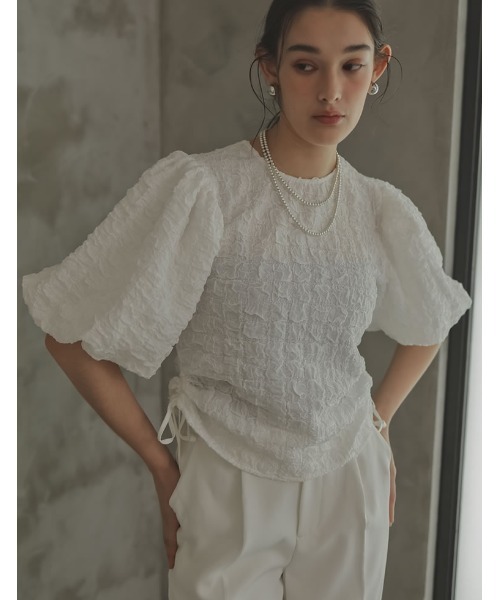 「2024SS COLLECTION」「MEISM by Re:EDIT」ワッフルライクふくれジャガードサイドリボントップス レディース