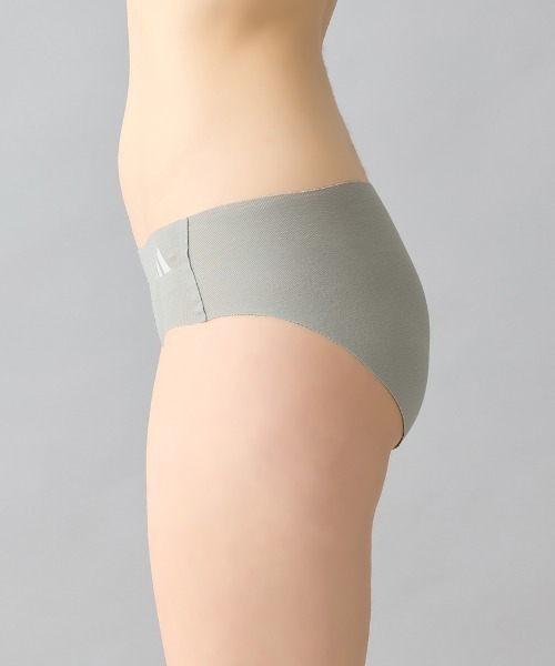 【関税込み】Klaattermusen グレー Laufey スポーツショーツ adidas ショーツ adidas/アディダス スポーツブラ ハーフ