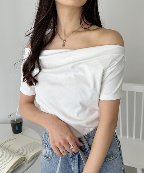CLEA tシャツ ドレープネックオフショルダー半袖トップス