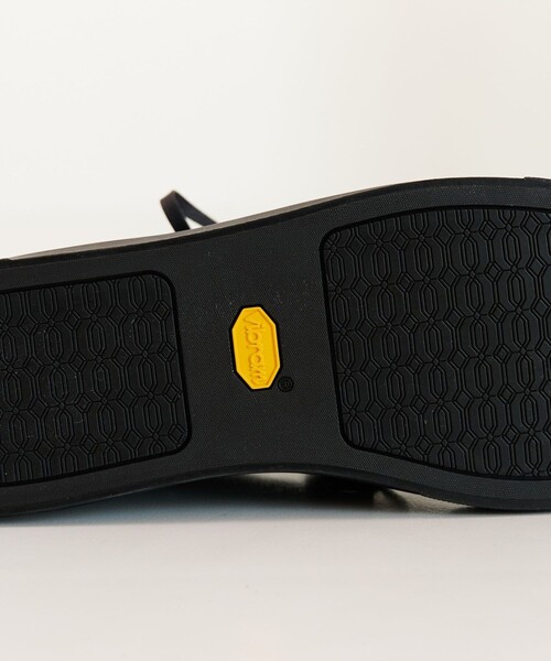 Vibram  本革製シュウズ。 UNITED TOKYO スニーカー COMFORT Vibram LEATHER SHOES メンズ