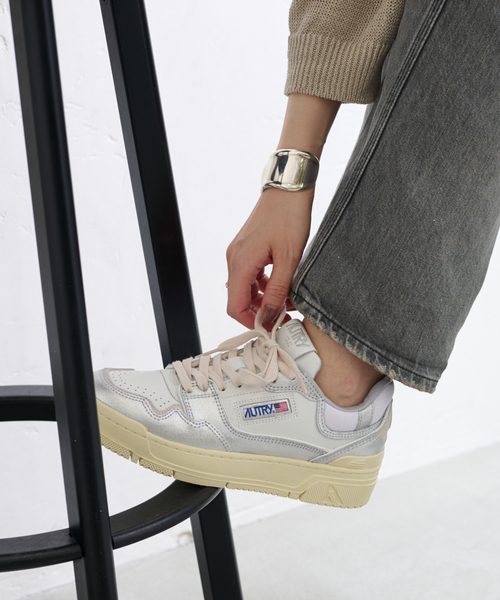 美品　AUTRY/オートリー　ウィメンズ　CLC LOW 厚底 SALE] AUTRY オートリー CLC LOW 厚底 レザー スニーカー 白