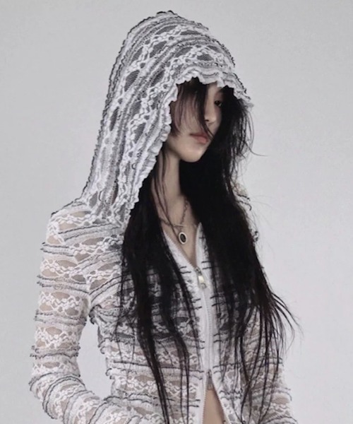 Sibra（シブラ） tシャツ フリルレース×シアー感が魅力のフーディー