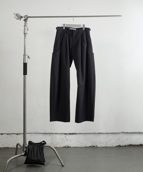 エゴザル　レフリースラックス　未使用新品 NVRFRGT スラックス CURVED LEG UTILITY TROUSERS メンズ