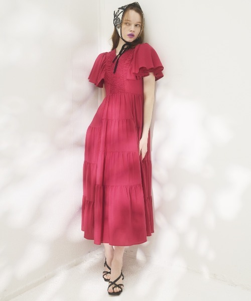 「AND COUTURE」 半袖ワンピース FREE オフホワイト レディースの画像