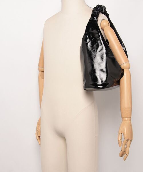 BEAUTY&YOUTH UNITED ARROWS レザーハンドバッグ BEAUTY&YOUTH UNITED ARROWS レザーハンドバッグ - メルカリ