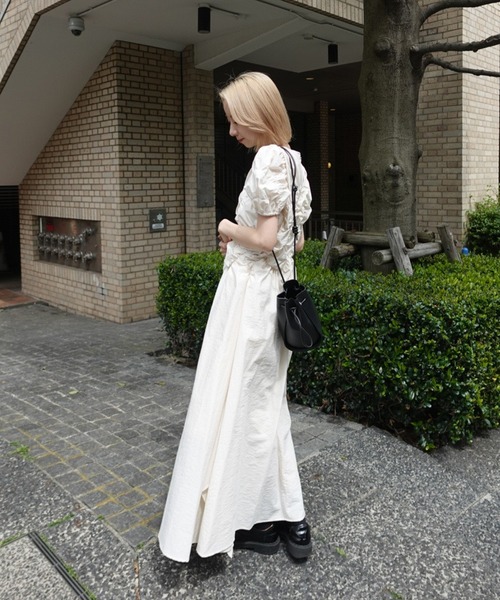 Ameri（アメリ） ワンピース BUMPY GATHER FLARE DRESS : ZOZOTOWN