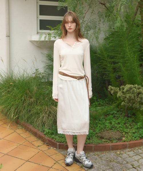 ★新品未使用★サテンレーススカート　GIUNON スリット付き GIUNON スカート crushed satin lace skirt / クラッシュサテン