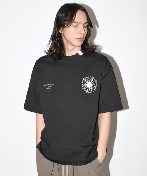 SUPERTHANKS（スーパーサンクス） tシャツ フラワーモチーフデザイン