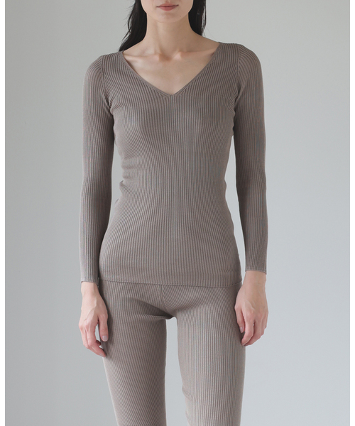 EMILY WEEK（エミリーウィーク） tシャツ シルク混リブVネックプル