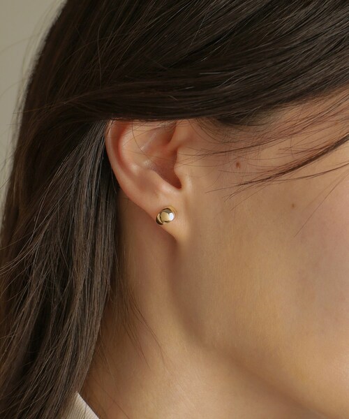 COCOSHNIK ピアス K10月甲 スタッドピアス レディース