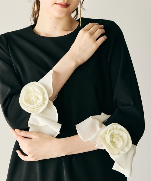 Audie a Muses（オーディア ミューズ） ワンピース フラワーモチーフ付