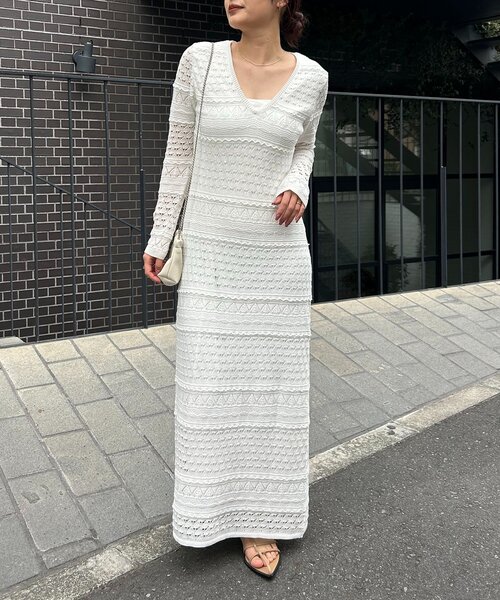 【3/8 20時までの限定価格】 Capricieuxlemageワンピース CAPRICIEUX LE'MAGE（カプリシューレマージュ） ワンピース 深Vレース