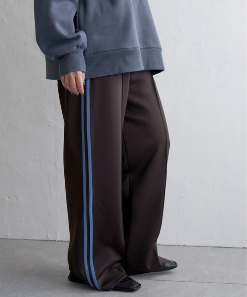 【関税込み】Sandy Liang ブルー Anja トラックパンツ Blue Anja Track Pants by Sandy Liang on Sale