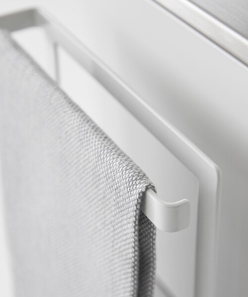 tower 「tower」シンク下収納扉タオルハンガー 高さ20.5cm : ZOZOTOWN