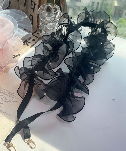 ビーズ付きフリル pyornim（ピョルニム） パール付きフリルスマホショルダー : ZOZOTOWN