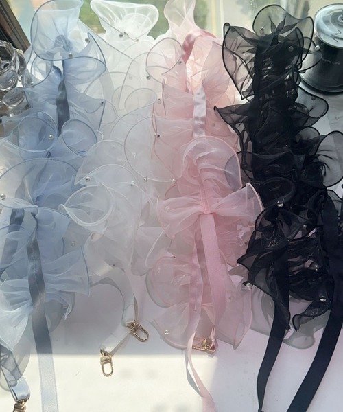 ビーズ付きフリル pyornim（ピョルニム） パール付きフリルスマホショルダー : ZOZOTOWN