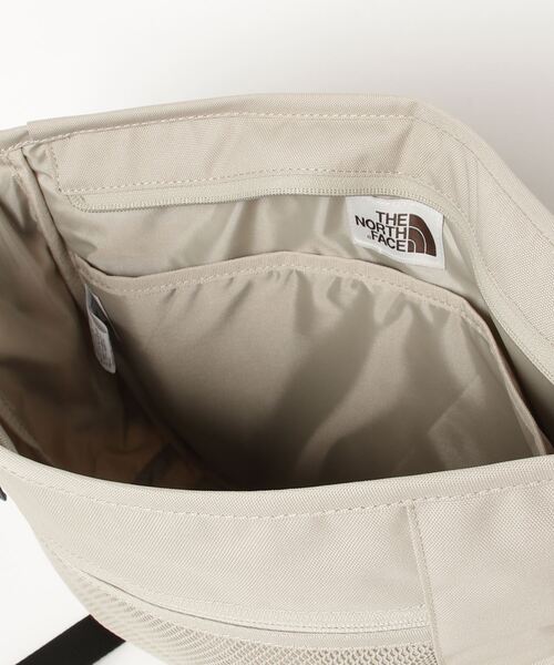 希少！ノースフェイス メッセンジャーバッグ　ベージュ THE NORTH FACE（ザ ノースフェイス） メッセンジャーバッグ FREE
