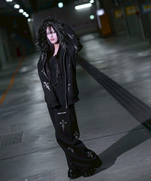 パーカー 「REFLEM/レフレム」ファー付きクロス総柄ラインストーンZIPパーカー/ジップアップパーカー レディース メンズの画像