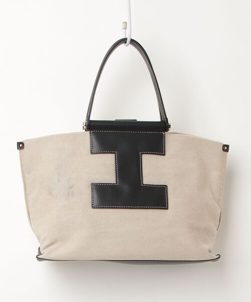【人気美品】IACUCCI イアクッチ ベージュハンドバッグ ロゴボストンバッグ IACUCCI（イアクッチ） ハンドバッグ - ベージュ レディース