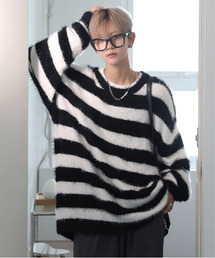 美品 yuw モヘアクループルオーバー ボーダー ビッグシルエット ネイビー NEOS（KOKUYO） セーター ニット 「neos -addictive design