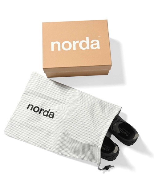 スニーカー norda ノルダ - 001 トレイルランニングシューズ Stealth Black メンズ レディースの画像