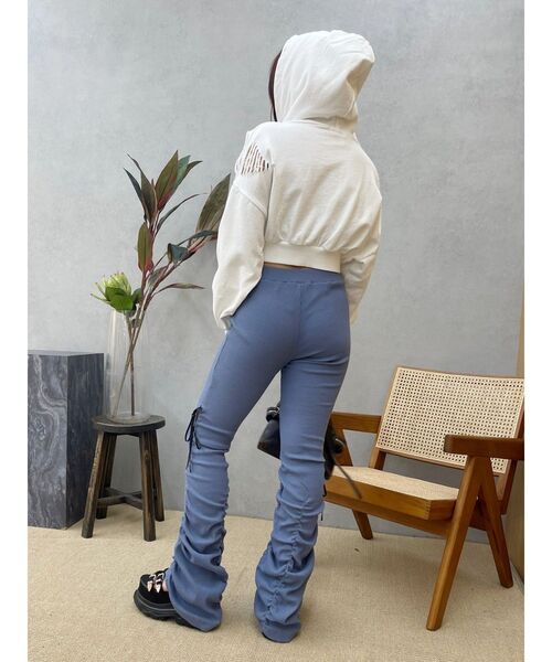 【新品 タグ付き】黒 クロップドパーカー【EVRIS】 EVRIS パーカー ダメージスウェットクロップドパーカー