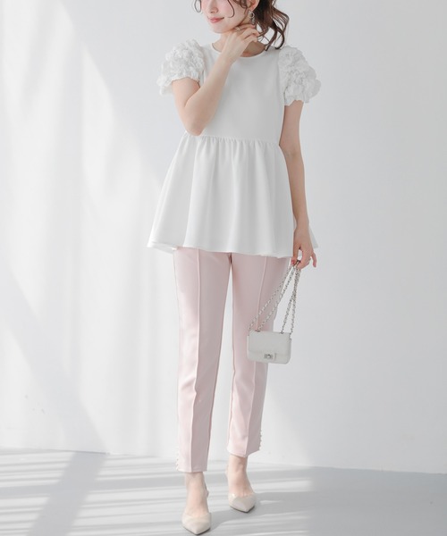 Fit more（フィットモア） シャーリングスリーブペプラムトップス