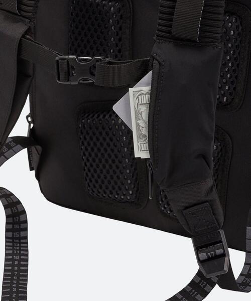 UNDER ARMOUR（アンダーアーマー） デイバック リュック UAクール