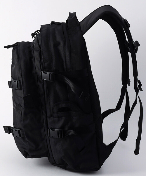 デイバック リュック NEW ERA/ニューエラ 限定展開 キャリアパック 35L ブラック メンズ レディースの画像