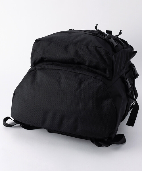 デイバック リュック NEW ERA/ニューエラ 限定展開 キャリアパック 35L ブラック メンズ レディースの画像