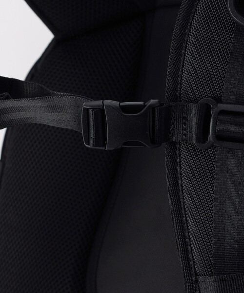 デイバック リュック NEW ERA/ニューエラ 限定展開 キャリアパック 35L ブラック メンズ レディースの画像