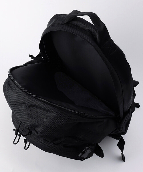 デイバック リュック NEW ERA/ニューエラ 限定展開 キャリアパック 35L ブラック メンズ レディースの画像