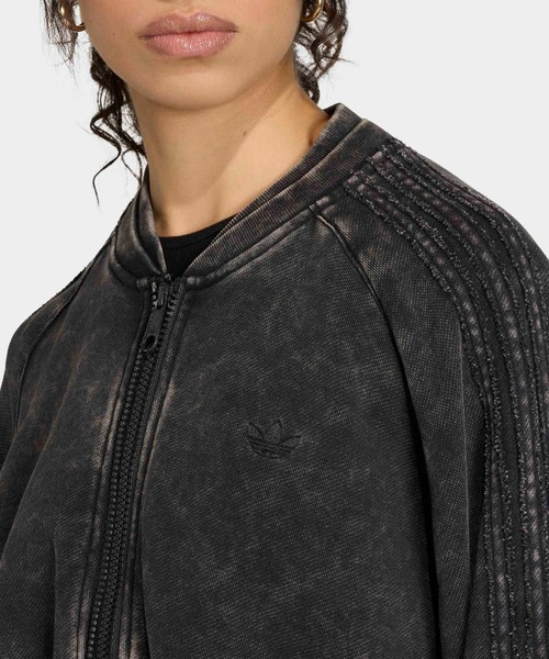 adidas（アディダス） ジャージ SST ダブルレイヤード クロップド丈