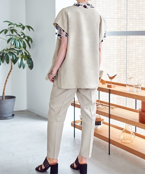 セットアップ フレンチスリーブベスト×テーパードパンツ