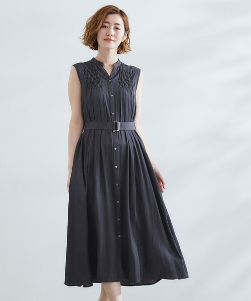 【美品】ハンドスモッキングワンピース grove（グローブ） ワンピース シャンブレースモッキングワンピース