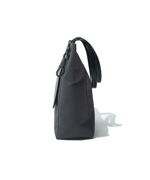 F/CE. トートバッグ TECH LEATHER TOTE / エフシーイー テック