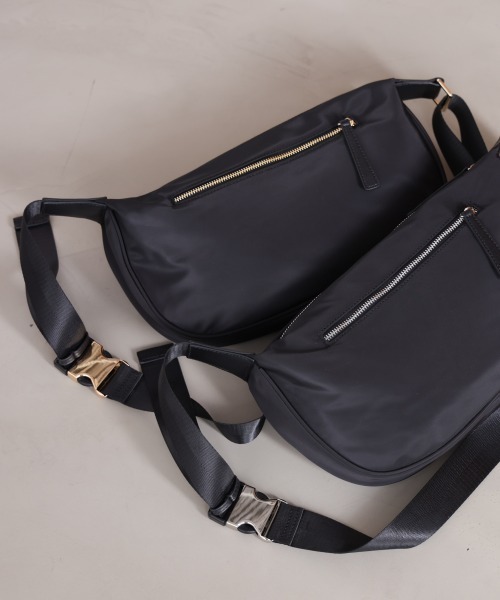 Bou Jeloudのショルダーバッグ Bou Jeloud（ブージュルード） ショルダーバッグ バッグ 「はあちゅう