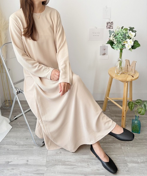 Amulet（アミュレット） ワンピース すとんと落ちて体型カバーする