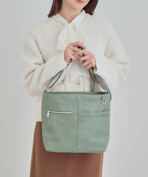 SHOO・LA・RUE（シューラルー） ショルダーバッグ バッグ 「8ポケット