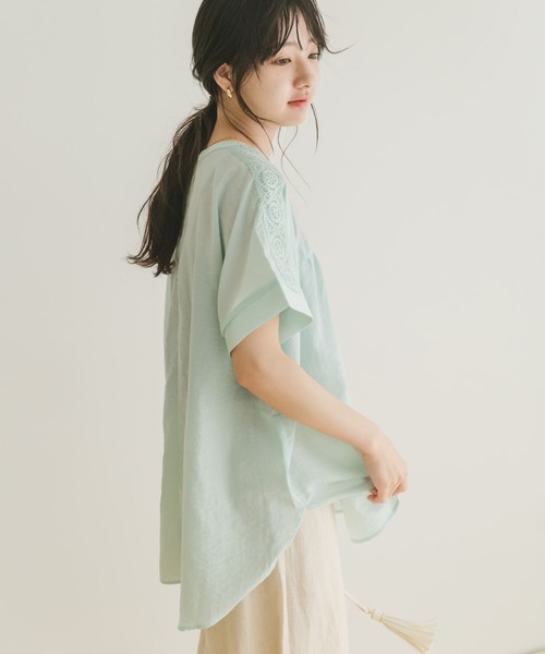 完売☆新品　アーバンリサーチドアーズ　ピンタックレースブラウス ITEMS URBANRESEARCH（アイテムズ アーバンリサーチ） ブラウス シャツ