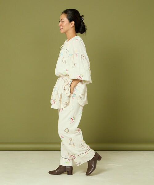 Freada（フリーダ） パンツ モチーフ刺繍 柄 パンツ レディース