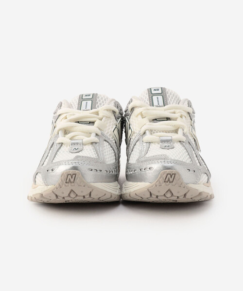 「New Balance」 ローカットスニーカー 24 ホワイト系その他 レディースの画像