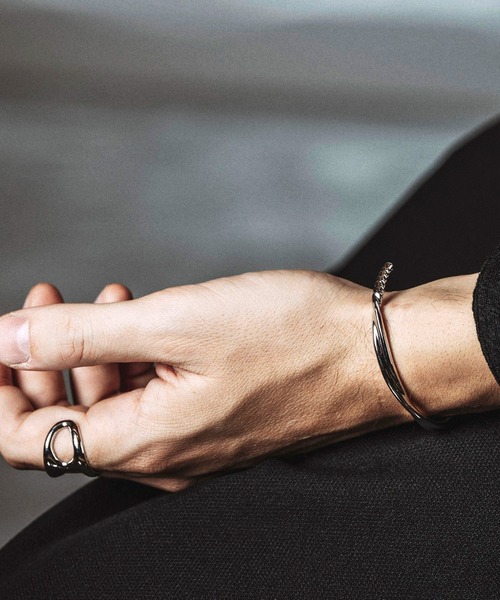 NO ID.（ノーアイディー） バングル 「NO ID.」Helix Bangle
