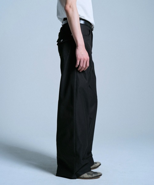 Camphor wood スラックス PRESSED POLYESTER FLARE SLACKS / センター