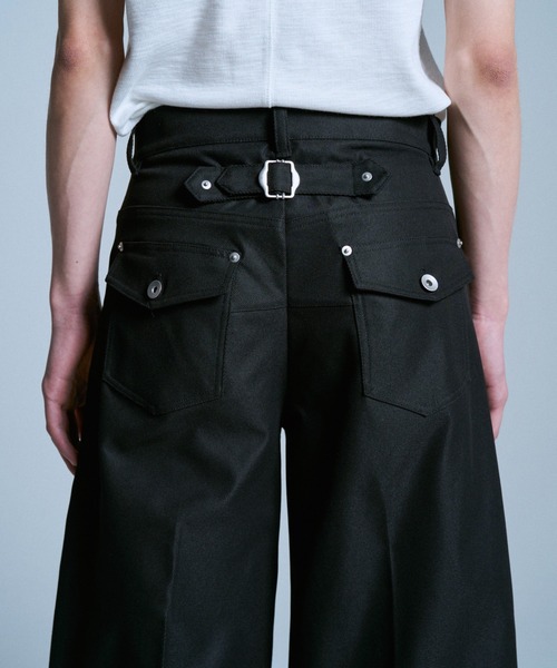 Camphor wood スラックス PRESSED POLYESTER FLARE SLACKS / センター