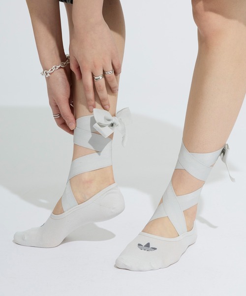 adidas★バレエ ソックス★ロゴ入りロングリボンがかわいい！ adidas☆バレエ ソックス☆ロゴ入りロングリボンがかわいい