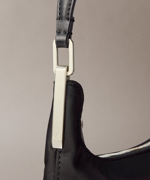 Calvin Klein（カルバン・クライン） ショルダーバッグ バッグ サテン